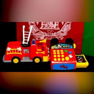 Disney Junior. Mickey Mouse Club House. Toy Lot (2).